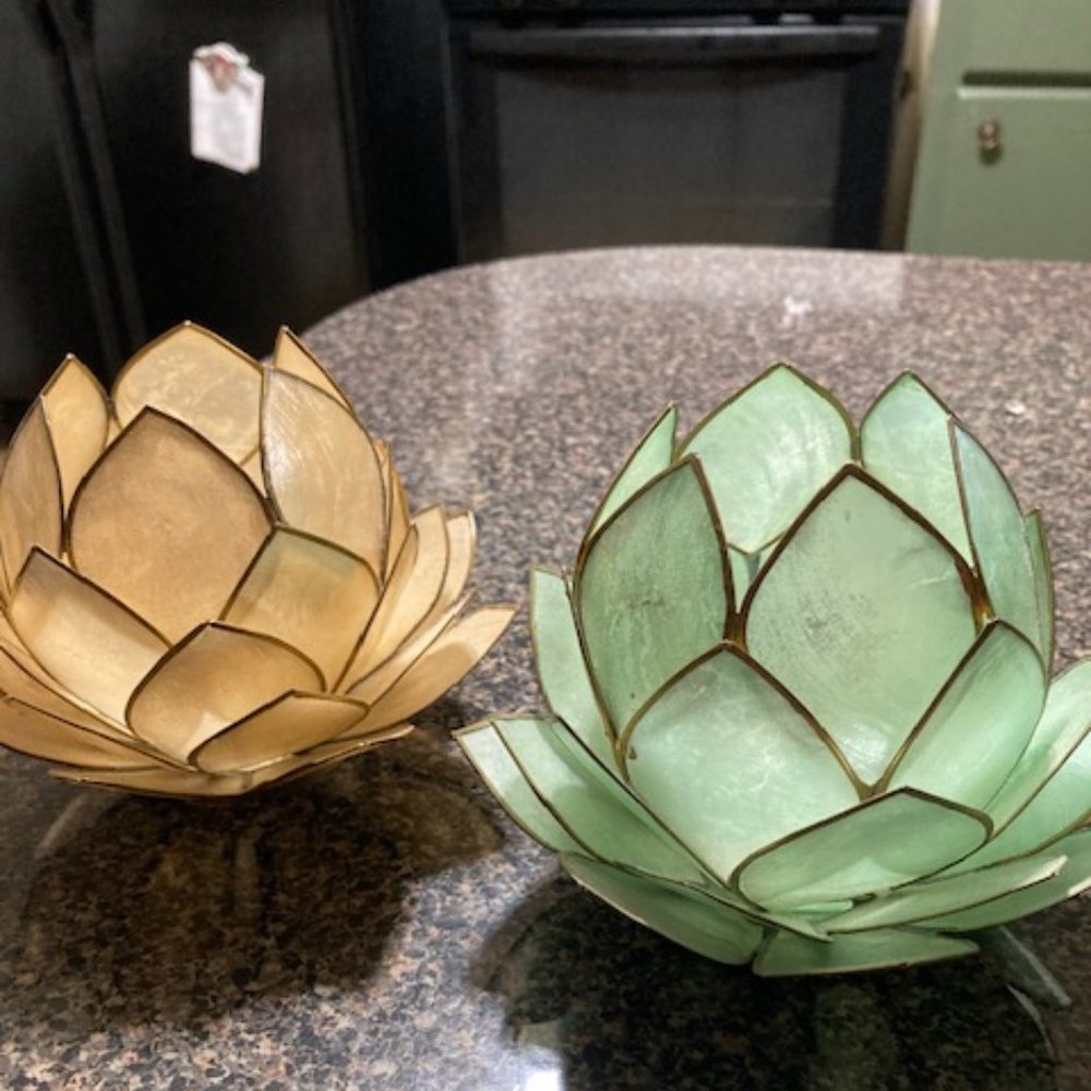 Lotus tea lites